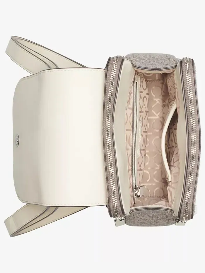 Рюкзак женский Calvin Klein Garnet Signature искусственная кожа — изображение 3 из 5, белый