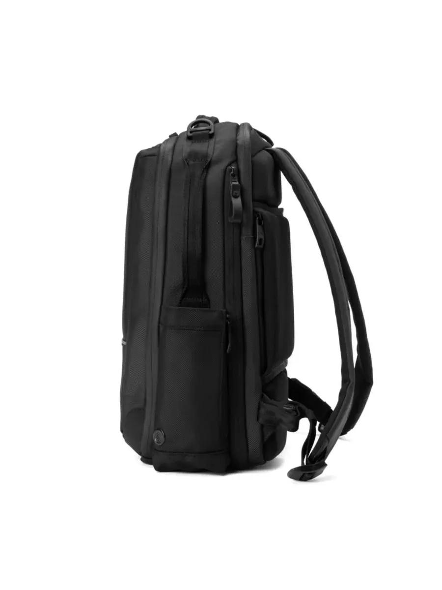 Рюкзак для ноутбука Altitude Slim с возможностью расширения Travelpro — изображение 5 из 9, черный