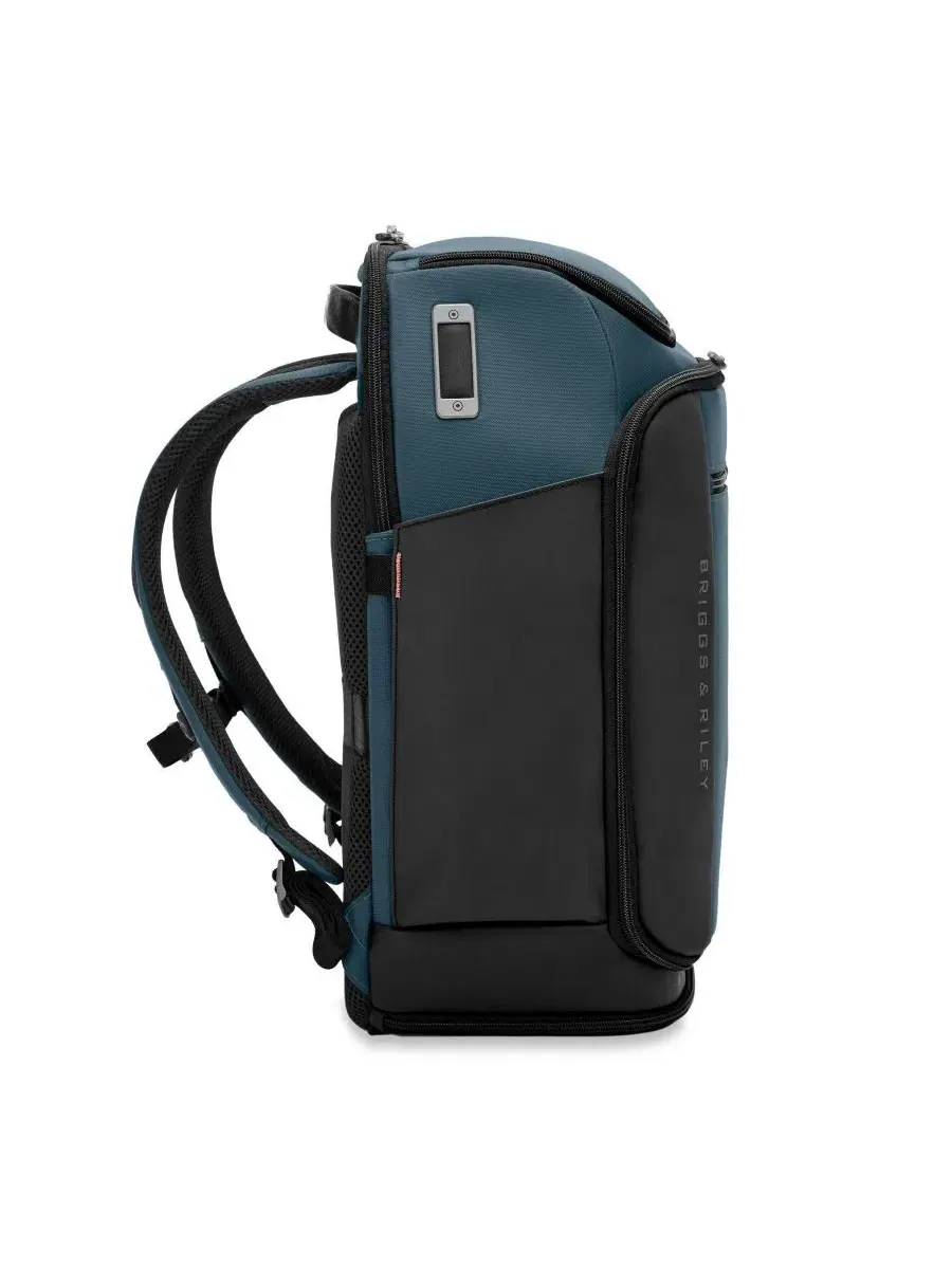 Дорожный рюкзак с системой U-Zip, модель ZDX U-Zip Small Travel Backpack Briggs & Riley — изображение 4 из 13, океанский