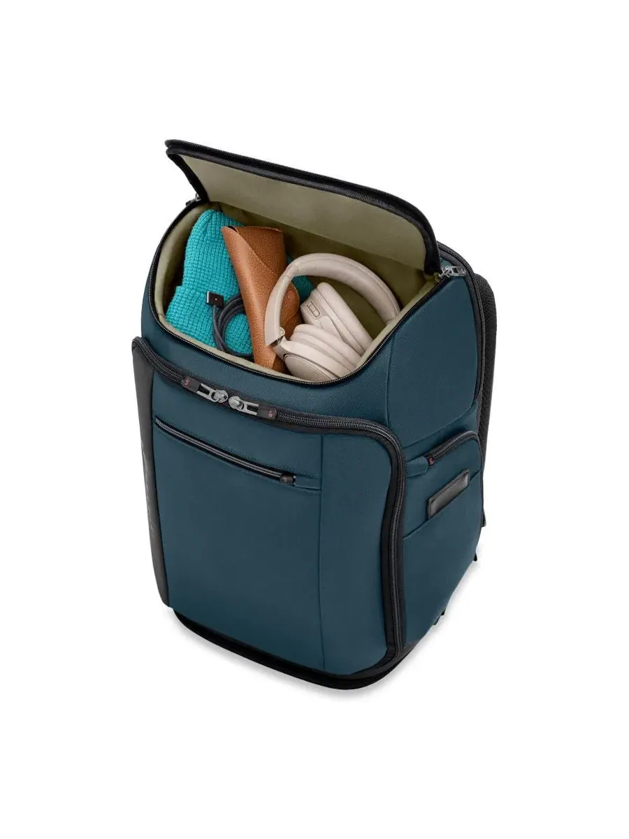 Дорожный рюкзак с системой U-Zip, модель ZDX U-Zip Small Travel Backpack Briggs & Riley — изображение 6 из 13, океанский