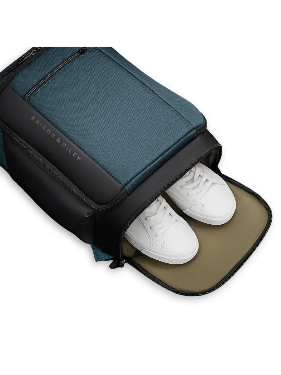 Дорожный рюкзак с системой U-Zip, модель ZDX U-Zip Small Travel Backpack Briggs & Riley — изображение 10 из 13, океанский