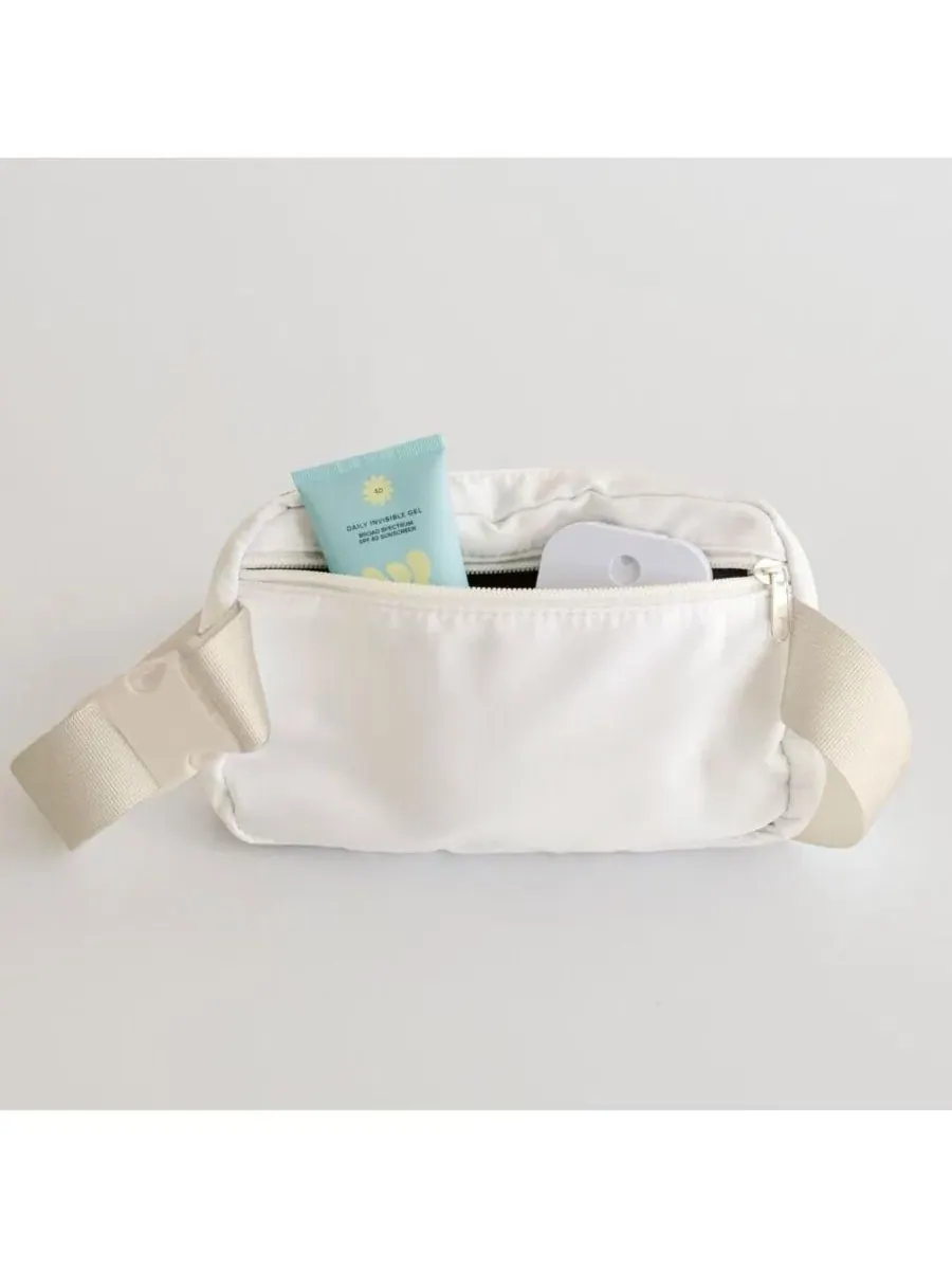 Поясная сумка с бантом Coquette Bow Patch Belt Bag Sweet Wink — изображение 6 из 8, белый