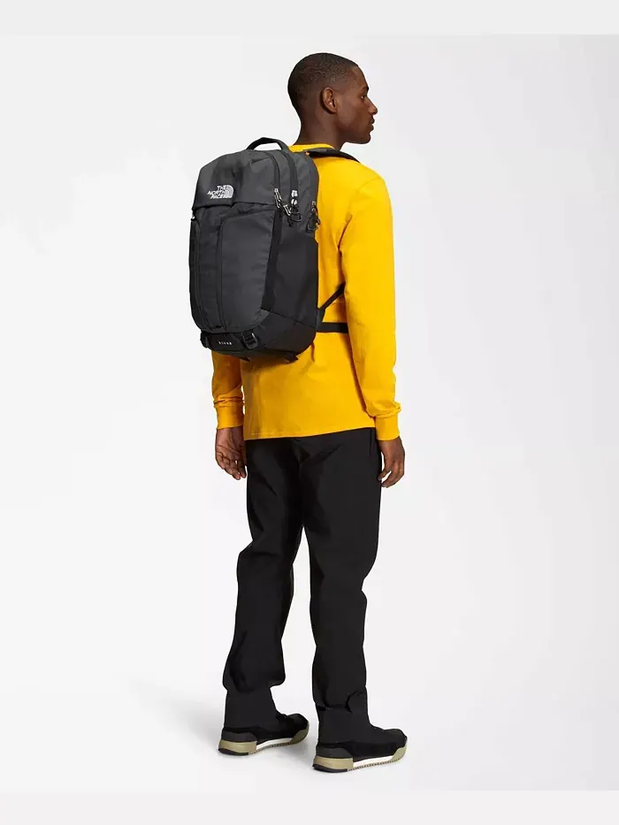 Рюкзак мужской The North Face Surge полиэстер — изображение 10 из 11, темно-синий черный