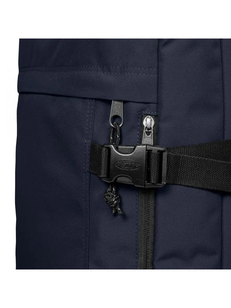 Рюкзак-трансформер 42 л с отделением для ноутбука Travelpack Backpack Eastpak — изображение 3 из 7, морской