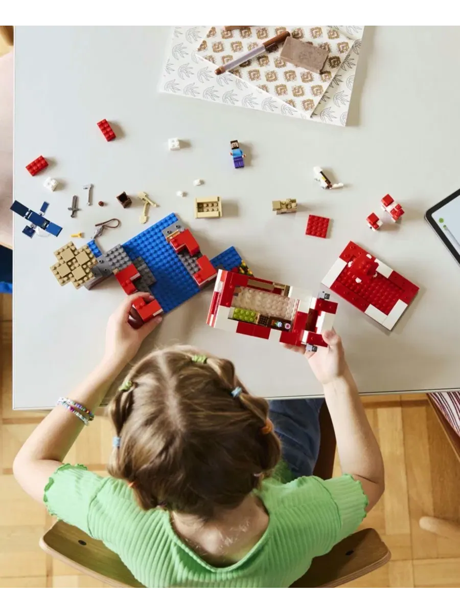 Конструктор LEGO Minecraft Дом муушрумов, 500 деталей LEGO — изображение 9 из 10, мульти