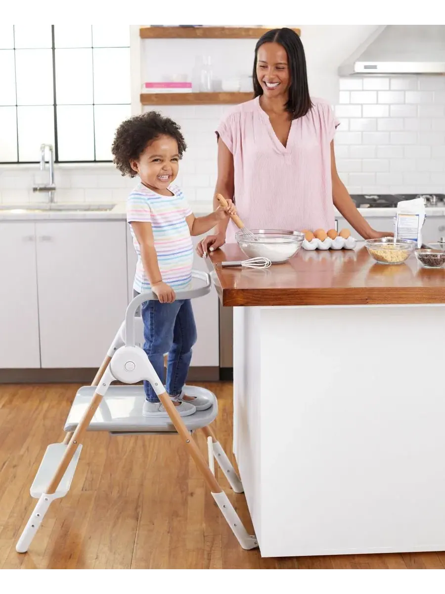 Детский стульчик для кормления Sit-To-Step Skip Hop — изображение 9 из 12, белый
