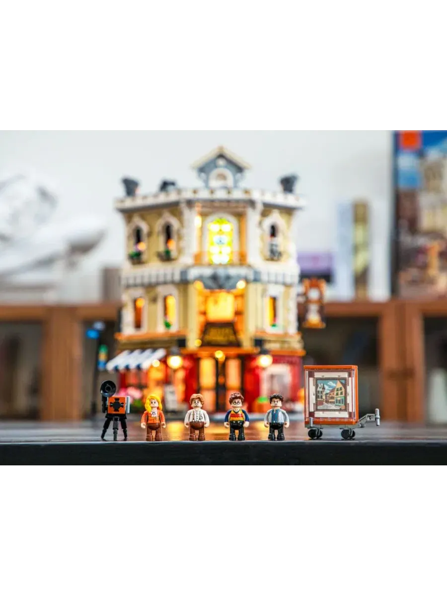 Конструктор модульный с подсветкой Antique-Store Lighting Retro Shop 2847 деталей Lumibricks — изображение 3 из 10, нет цвета