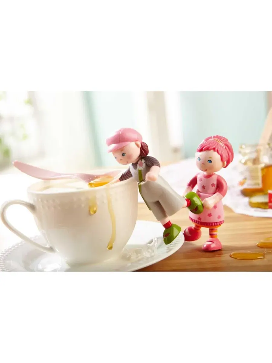 Игрушечная фигурка Лилли из серии Little Friends для кукольного домика (10 см ) Haba — изображение 3 из 8, розовый