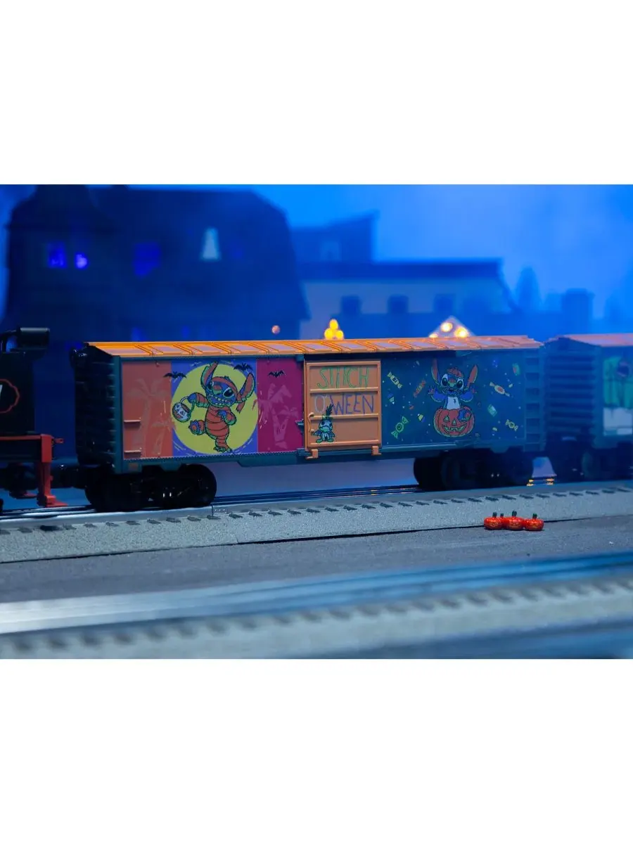 Вагончик для модели поезда Disney Stitch Halloween O-Gauge Lionel — изображение 4 из 14, мульти