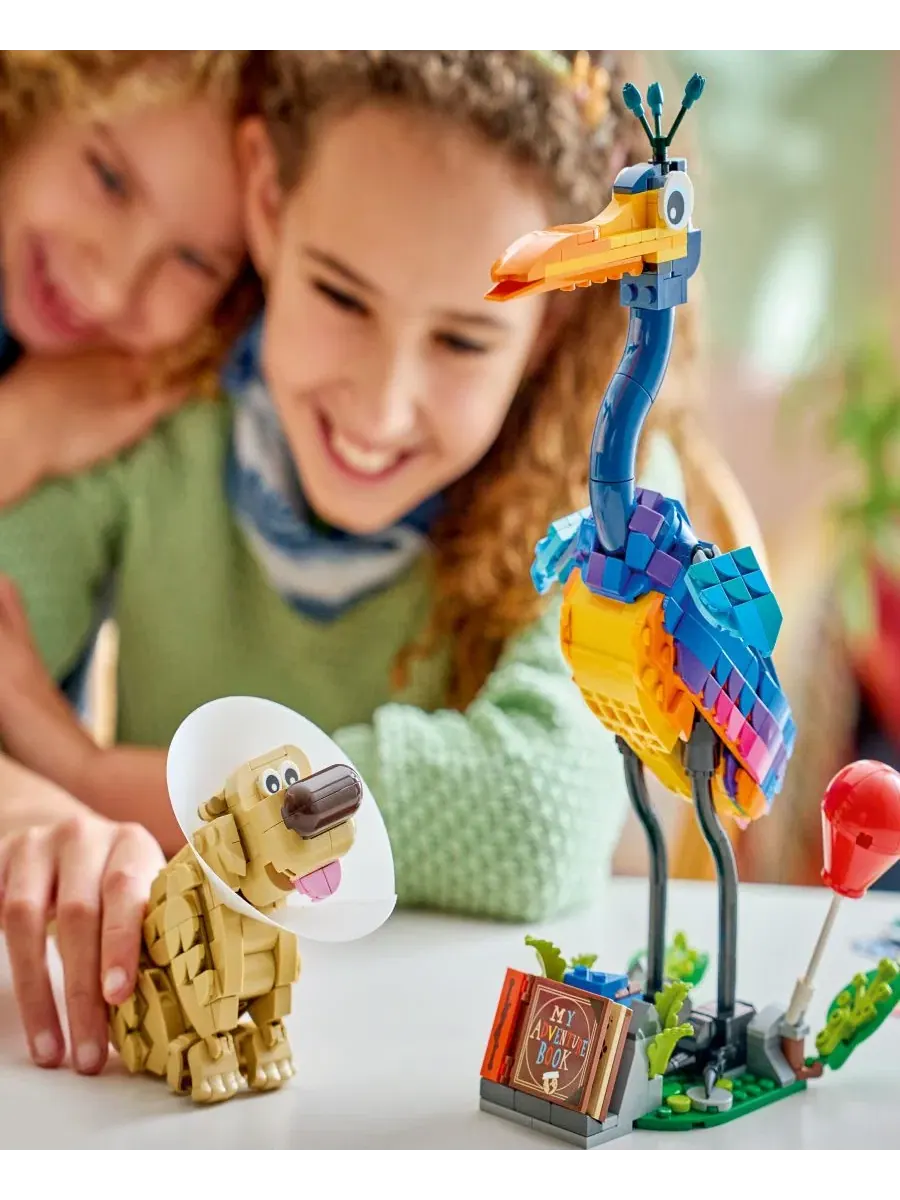 Конструктор LEGO Disney and Pixar Kevin Doug Toy 43290, 628 деталей LEGO — изображение 4 из 6, нет цвета