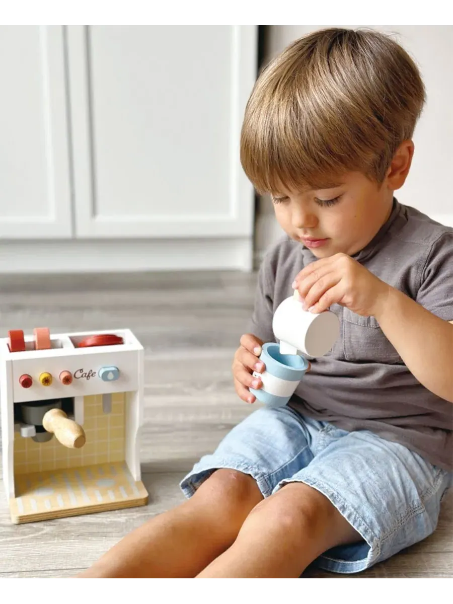 Игровой набор бариста с чайным сервизом и чайником в горошек Mentari Toys — изображение 2 из 6, мульти
