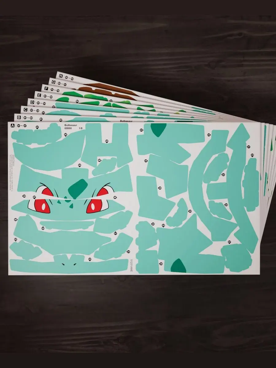 Набор для сборки 3D-модели покемона Бульбазавр из серии Kanto Starter Collection, 195 деталей — изображение 3 из 5, мульти