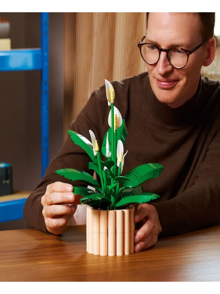 Конструктор Botanicals Peace Lily, 474 детали LEGO — изображение 3 из 6, нет цвета