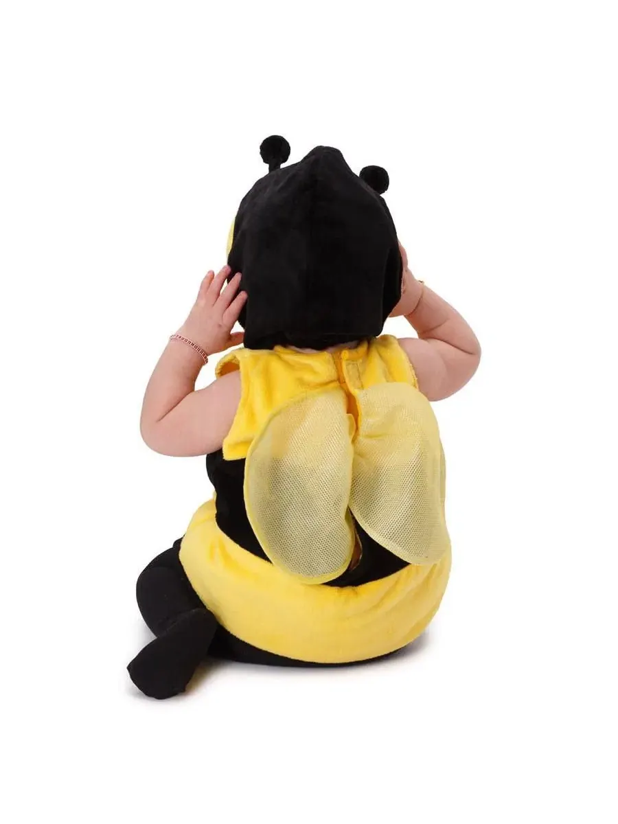 Костюм пчелки с капюшоном и крыльями, модель Fuzzy Bee Hooded Tunic Costume Dress Up America — изображение 3 из 4