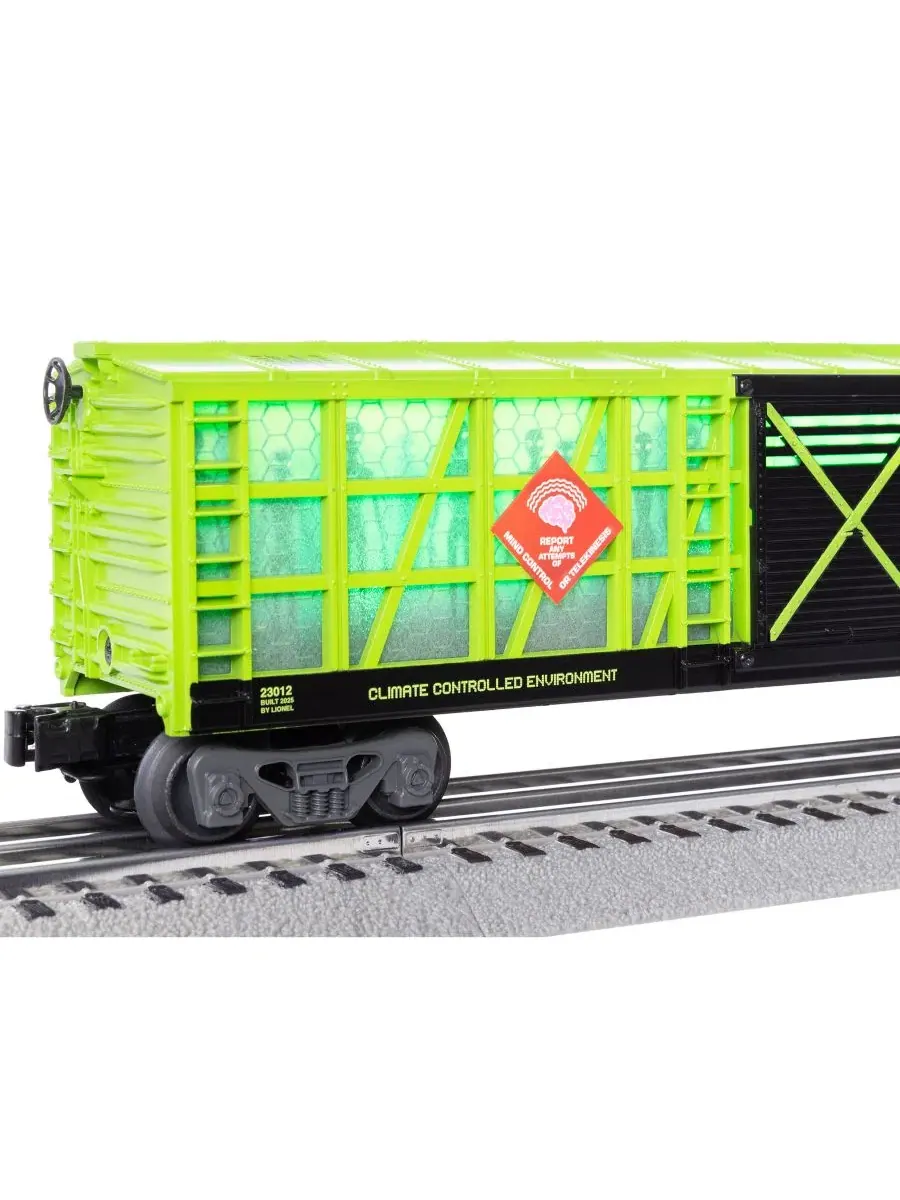 Набор грузового поезда LionChief Electric O Gauge для поиска НЛО в Зоне 51 с Bluetooth Lionel — изображение 3 из 19, мульти