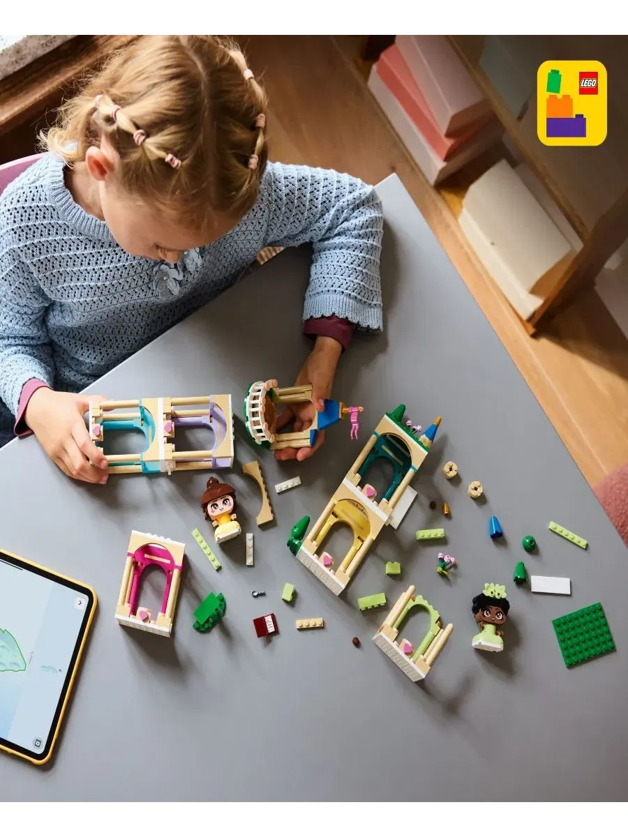 Конструктор Disney Princess Mini Belle and Tiana with Castle Building Toy 43291, 358 деталей Lego — изображение 6 из 6