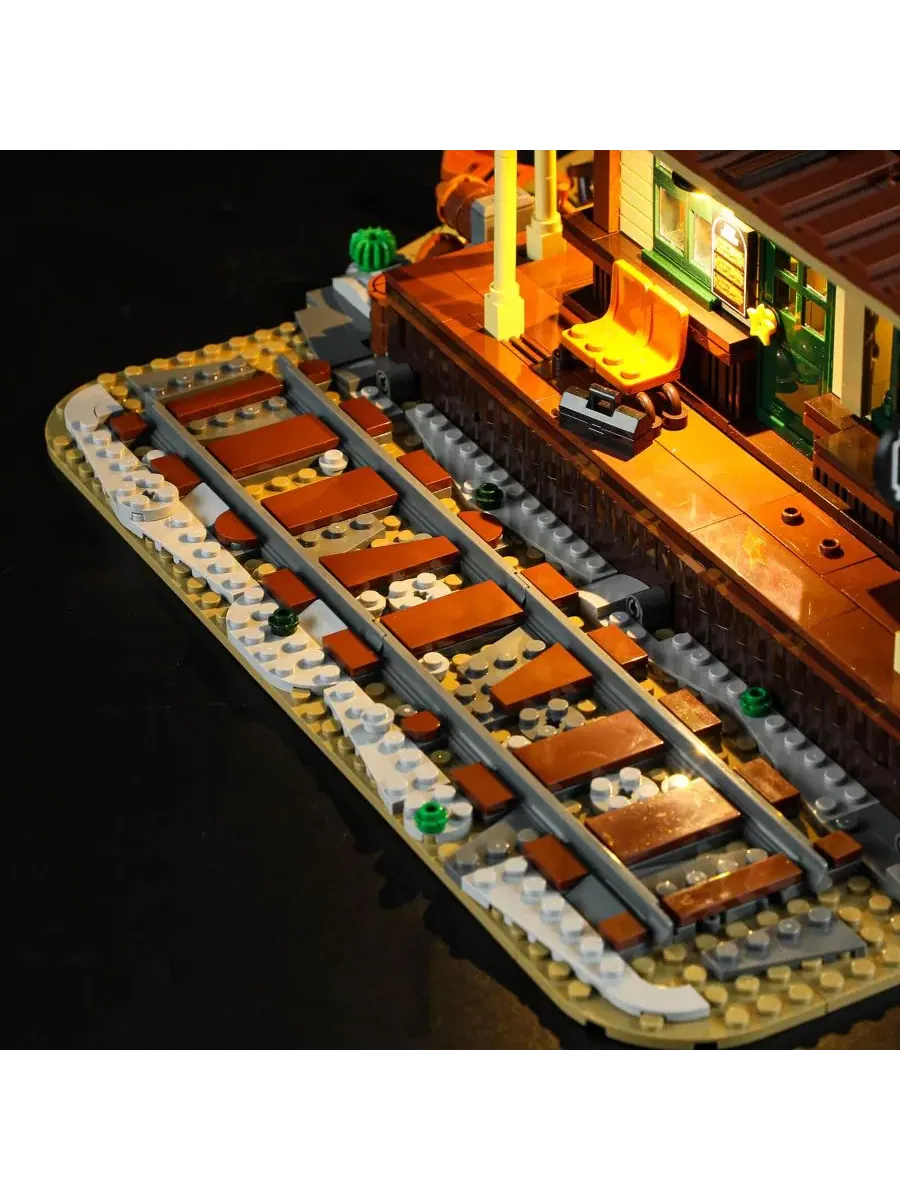 Конструктор Western Train Station с LED-подсветкой, 1843 детали Lumibricks — изображение 8 из 9, нет цвета