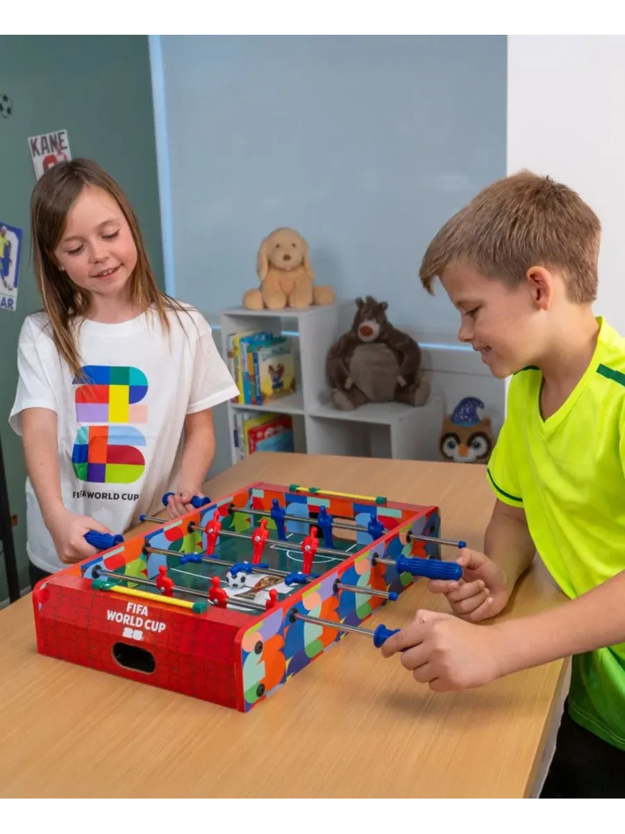 Настольный футбол с графикой Супергероя World Tech Toys — изображение 5 из 7, нет цвета