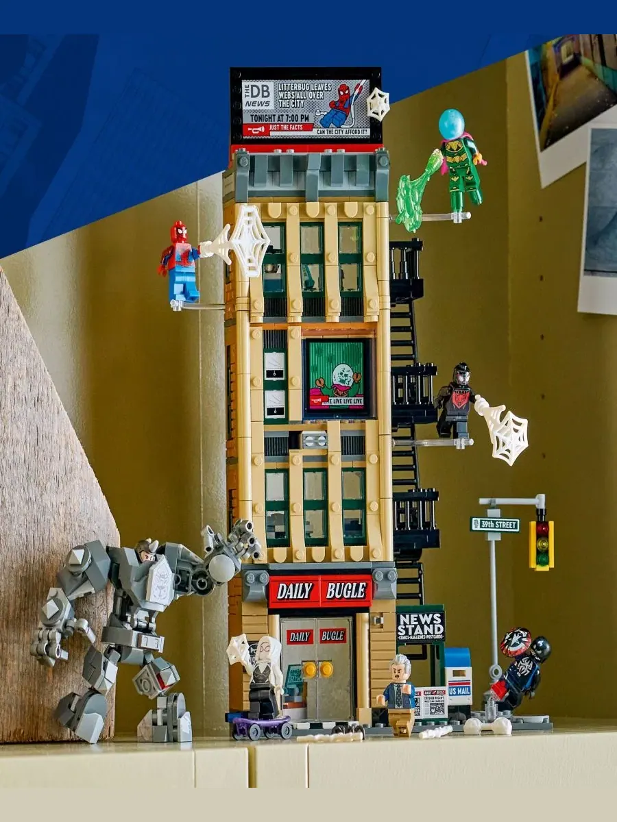 Конструктор Marvel Spider-Man vs. Mysterio: The Daily Bugle, 781 деталей LEGO — изображение 4 из 6, нет цвета