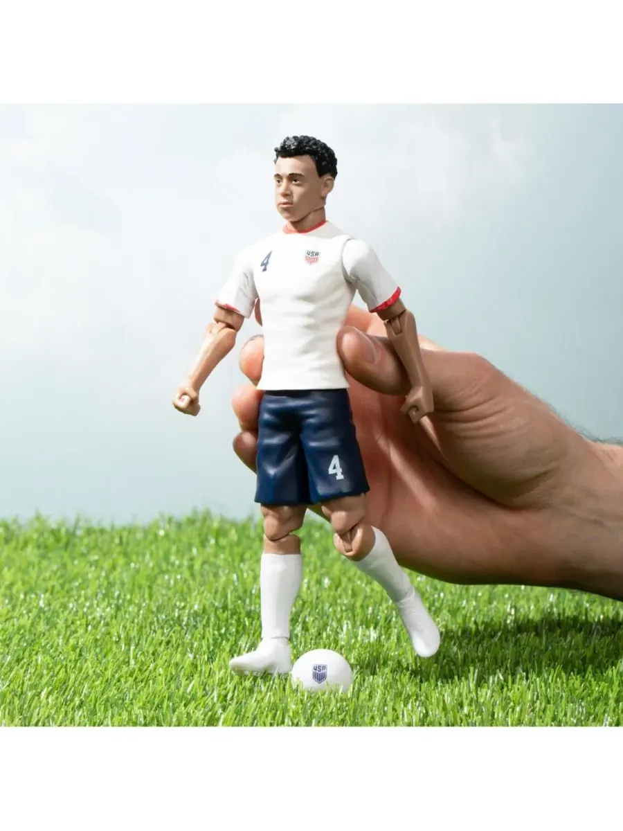 Коллекционная фигурка с подвижными элементами Sockers USMNT Tyler Adams 8" Banbo Toys — изображение 3 из 6, нет цвета
