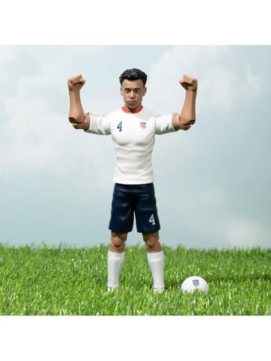 Коллекционная фигурка с подвижными элементами Sockers USMNT Tyler Adams 8" Banbo Toys — изображение 4 из 6, нет цвета