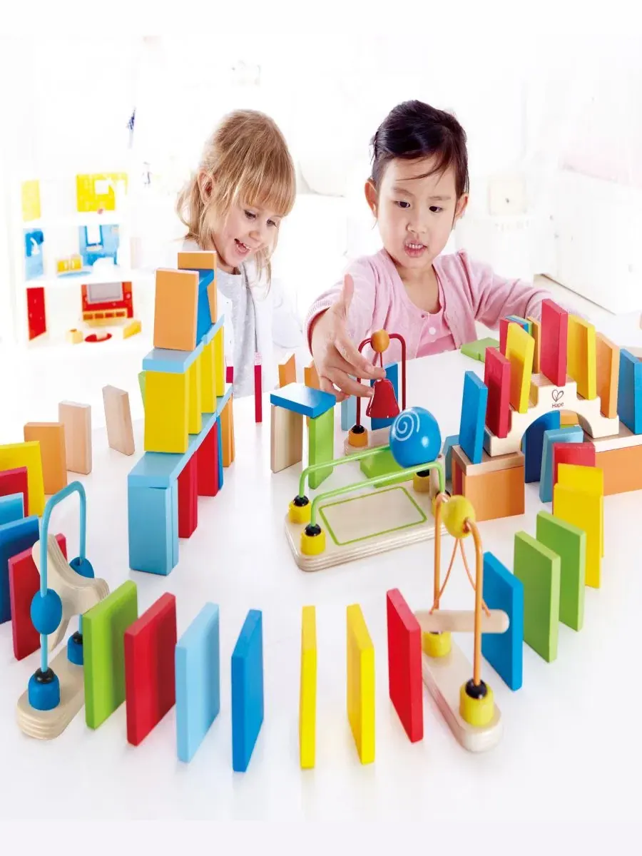 Конструктор домино Dynamo - 107 деталей Hape — изображение 3 из 4, мульти