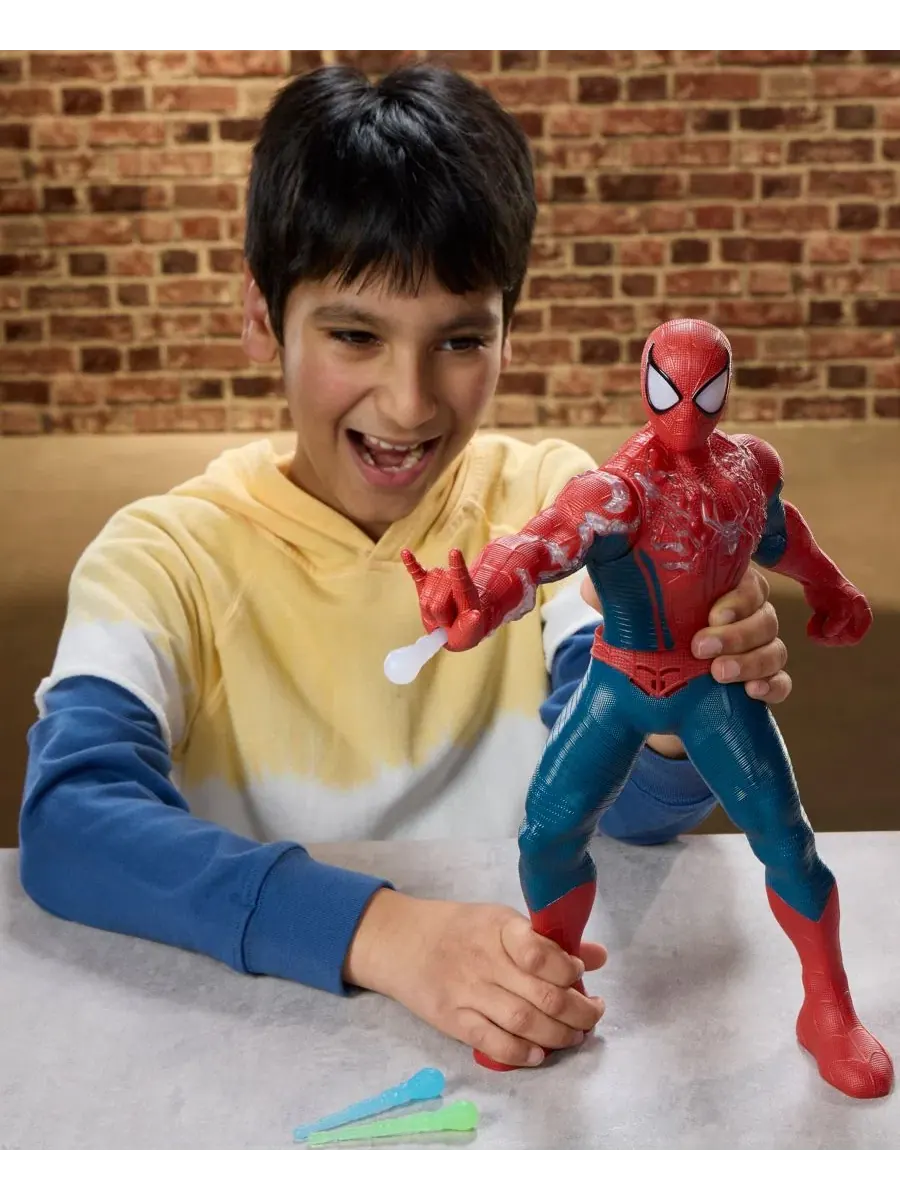 Интерактивная фигурка с подсветкой и звуком, 37 см Spider-Man Power-Charge, с аксессуарами — изображение 7 из 10, нет цвета