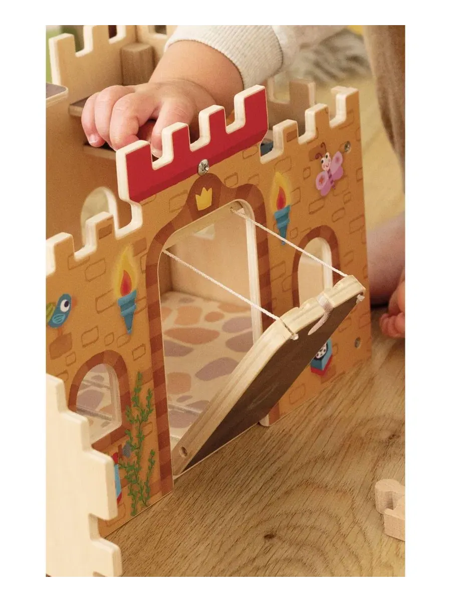Деревянный игровой набор Замок с поездом, 45 деталей, Castle Play World Bababoo and friends, Open — изображение 6 из 6