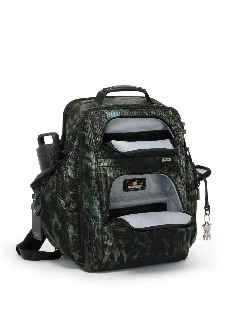 Рюкзак Alpha 17" Brief Pack Backpack TUMI, Forest Camo — изображение 3 из 7