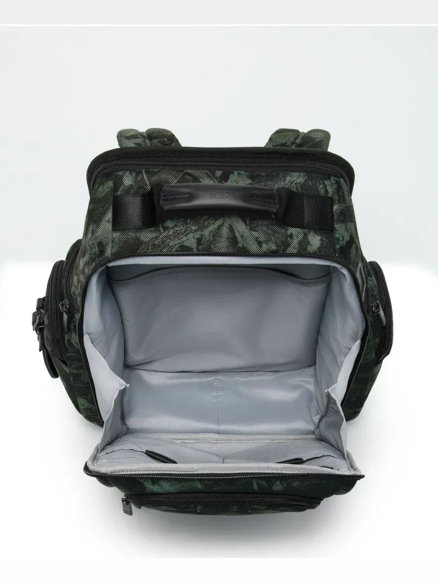 Рюкзак Alpha 17" Brief Pack Backpack TUMI, Forest Camo — изображение 5 из 7
