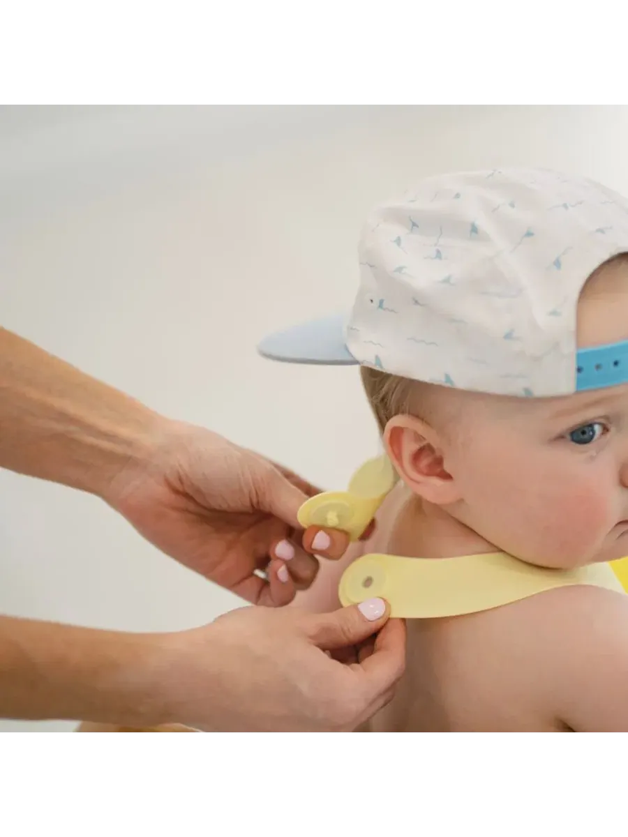 Универсальный силиконовый нагрудник с магнитами Babynetic — изображение 5 из 6