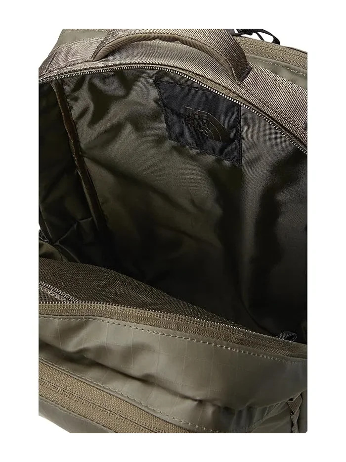 Рюкзак женский The North Face Base Camp Voyager искусственная кожа — 3