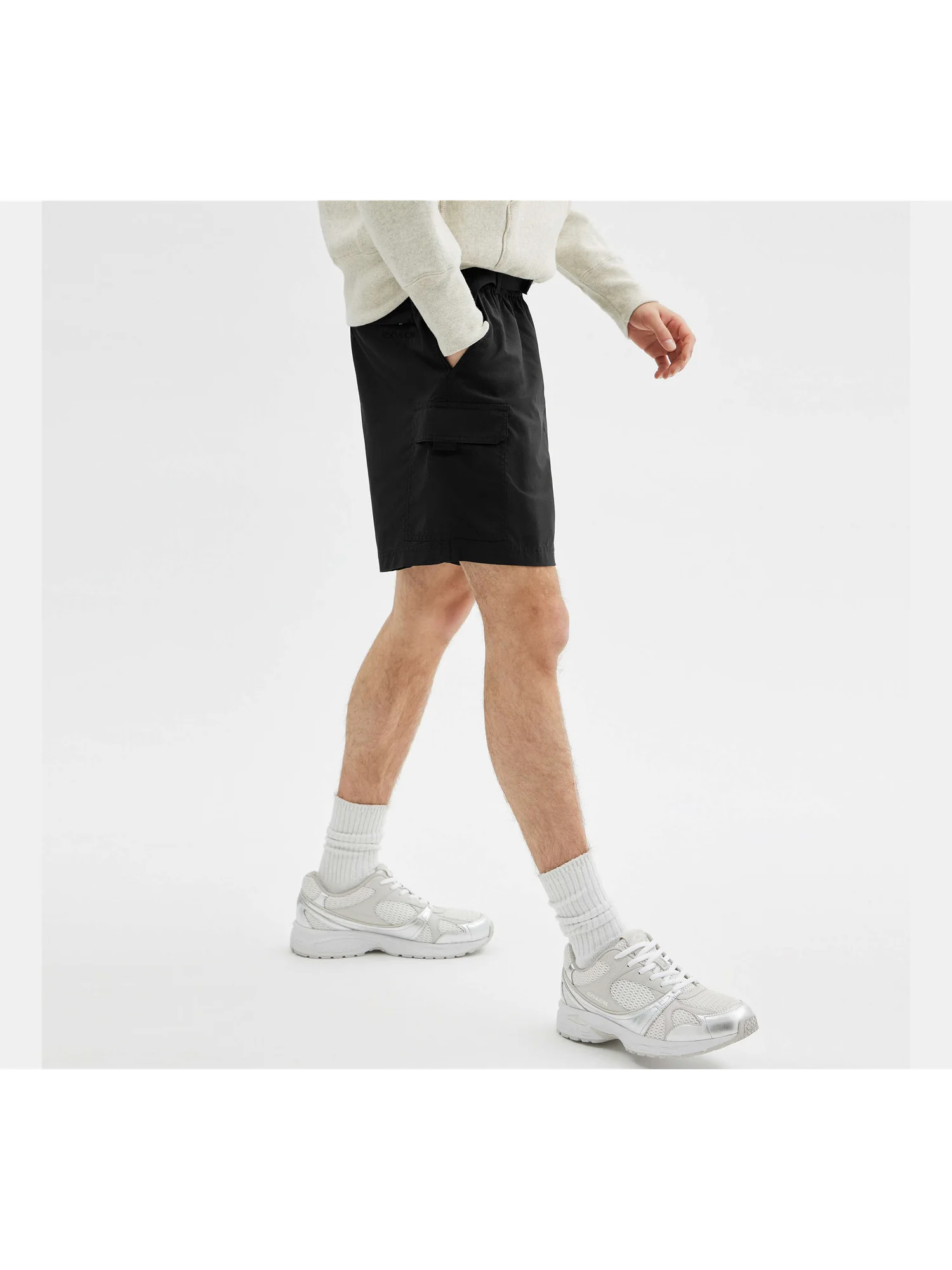 Нейлоновые шорты карго Coach из переработанного нейлона — 10