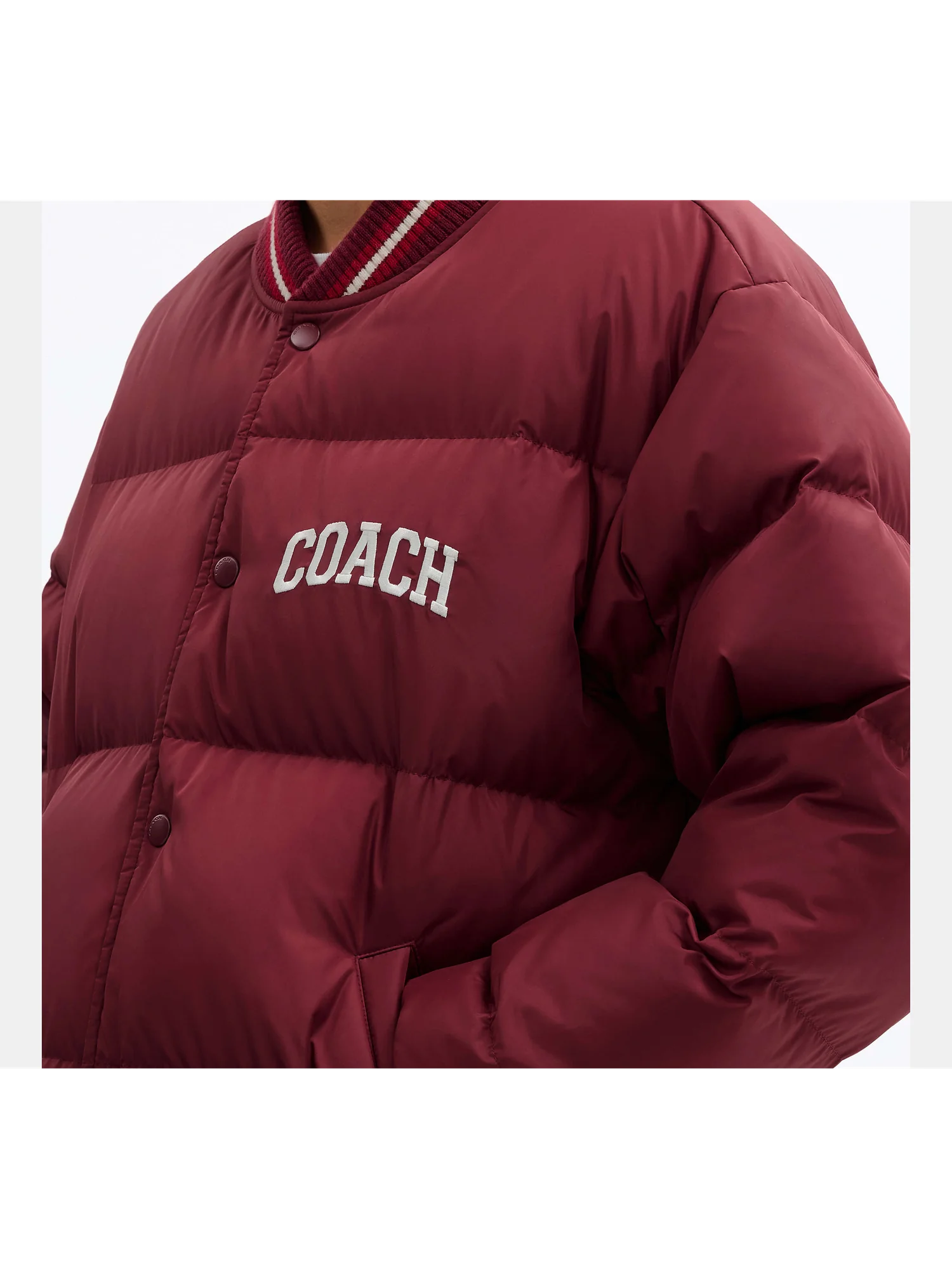 Пуховик-бомбер Coach Varsity из переработанного полиэстера — 6