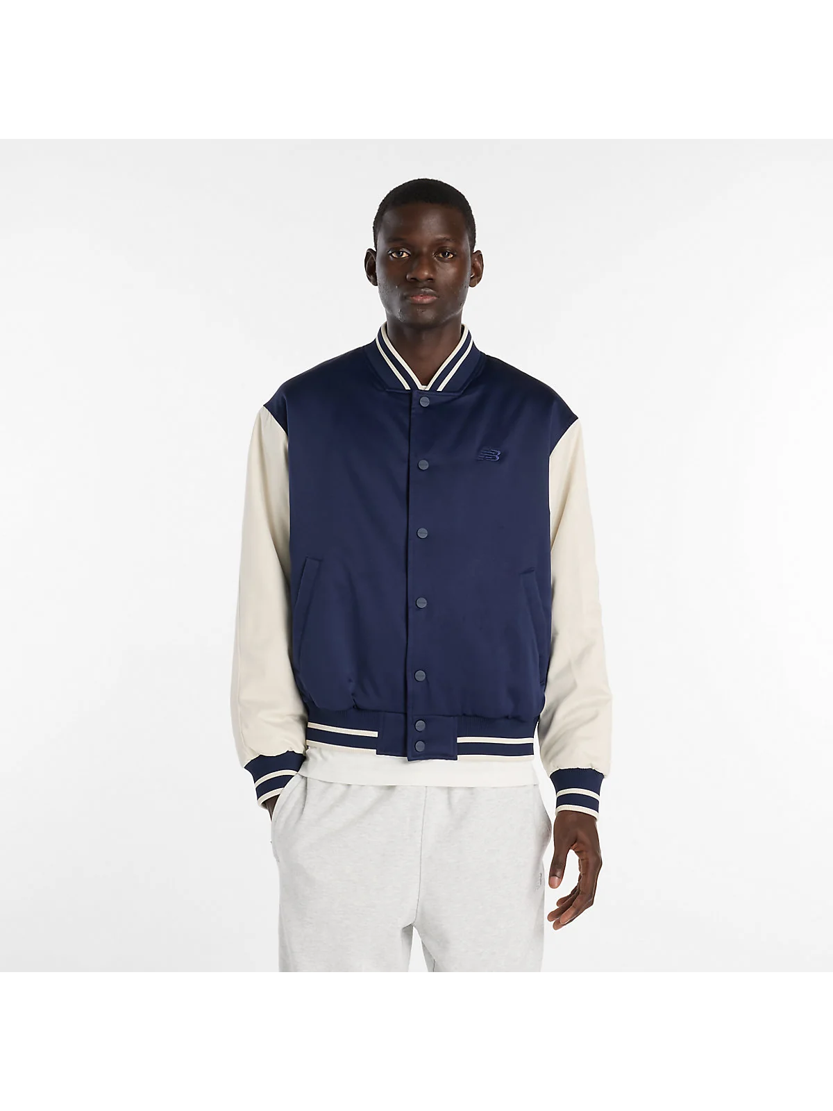Куртка-бомбер New Balance Athletics Varsity — 1