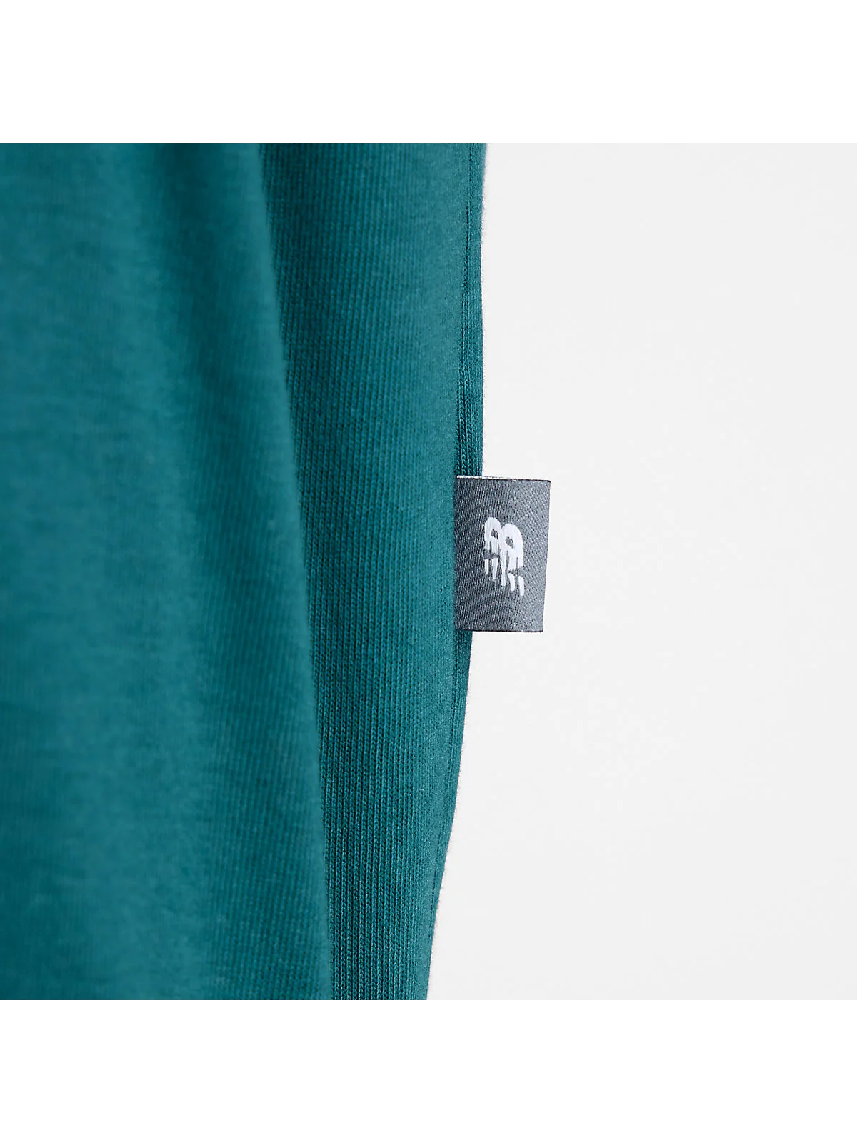 Футболка New Balance Linear Lines — 6