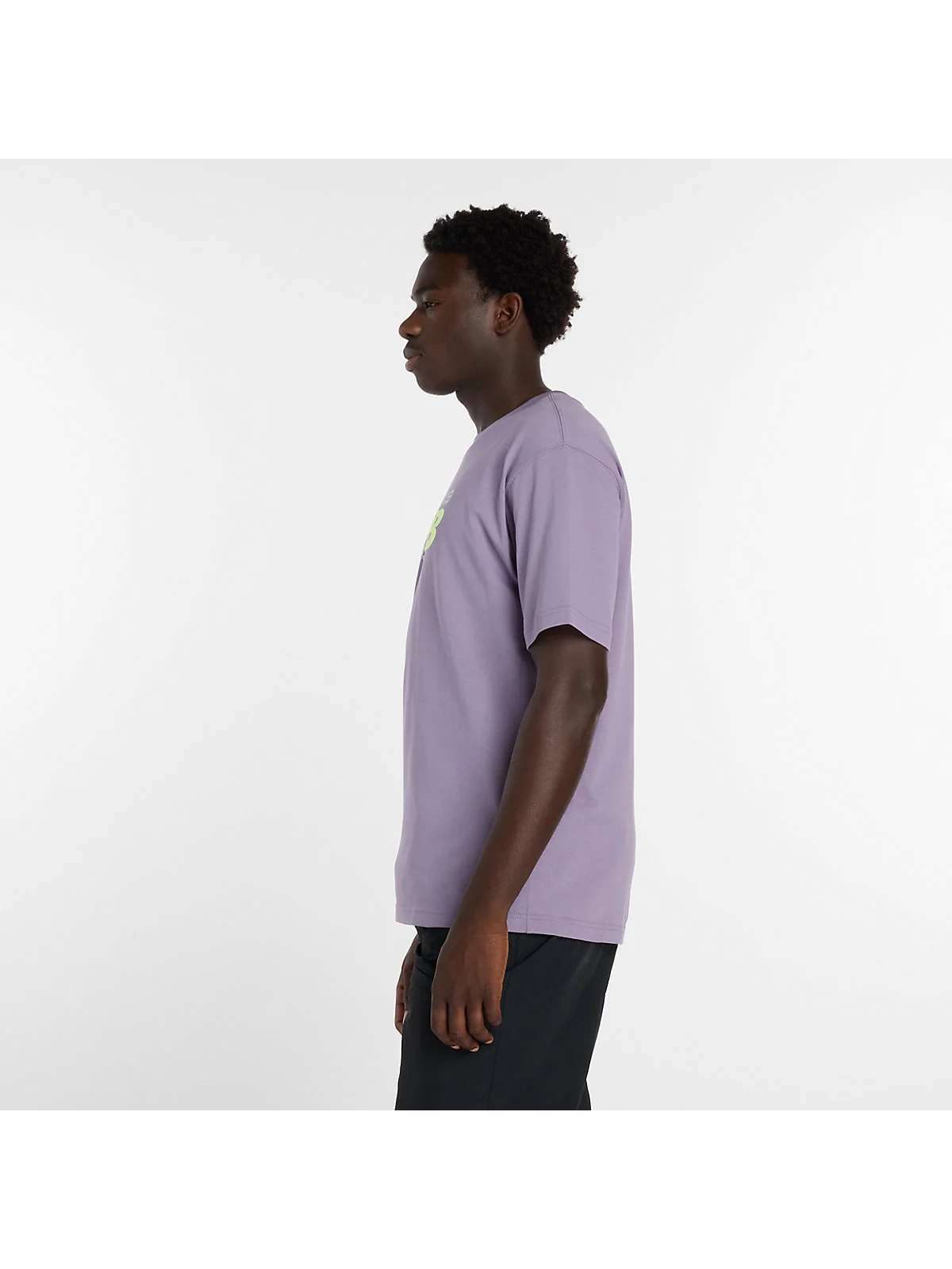 Футболка New Balance Athletics Premium Relaxed сиреневая — 5