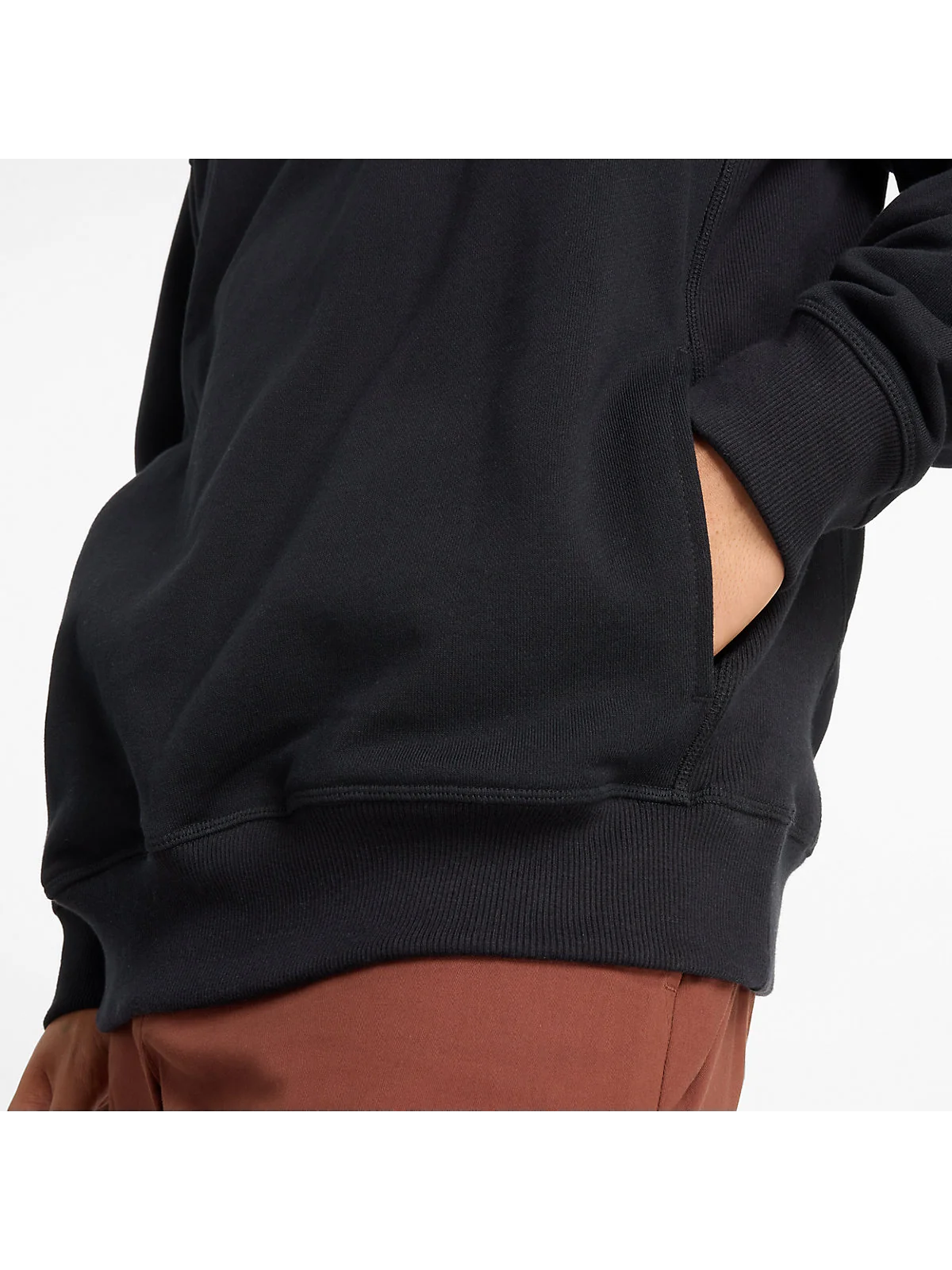Пуловер New Balance Athletics Fleece 1/2 Zip черный — 7