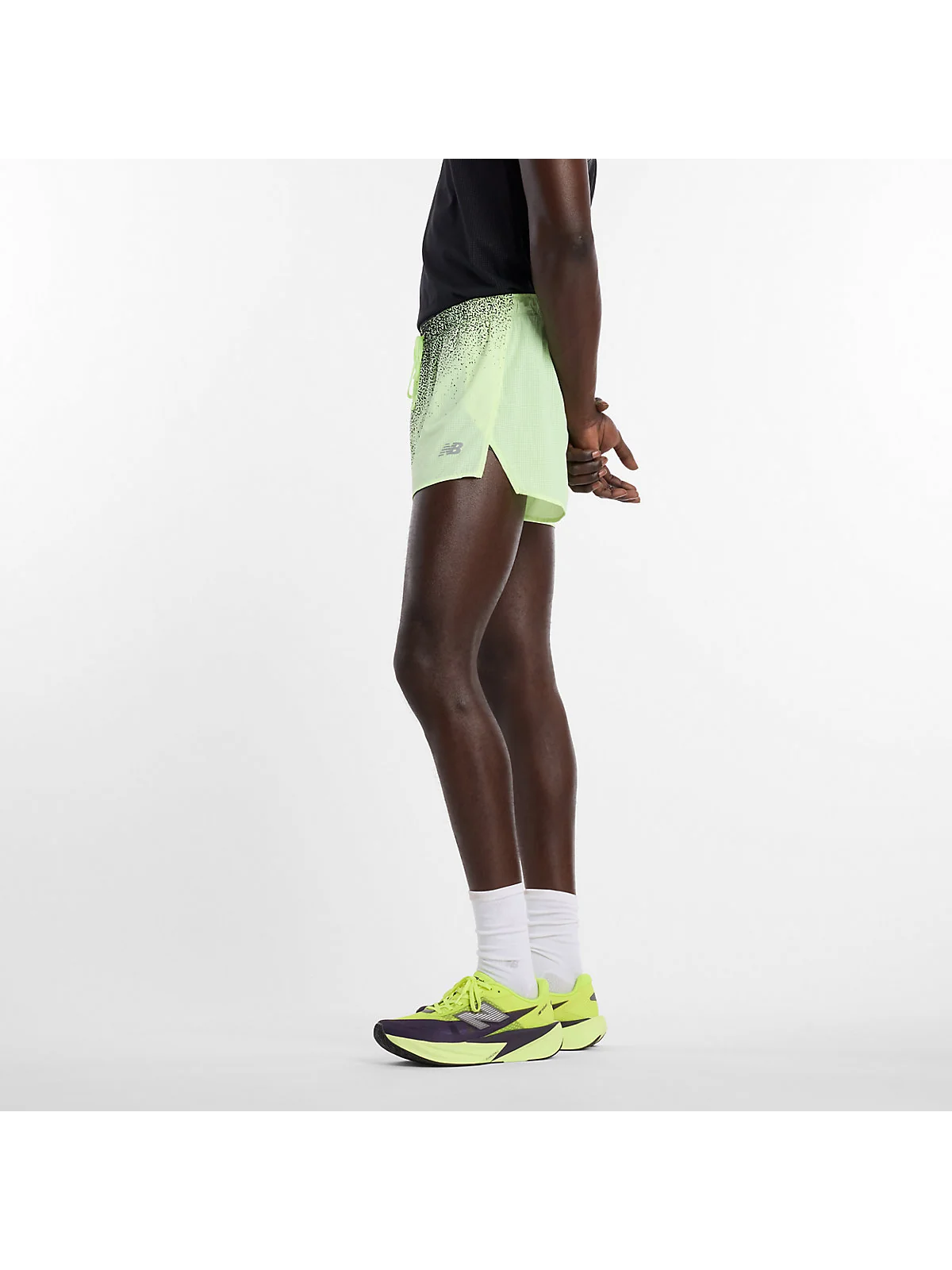 Мужские шорты New Balance RC Ultra Light Printed 3" — 5
