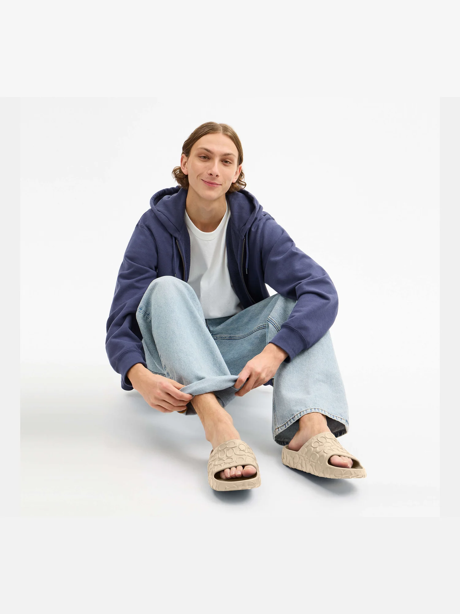 Шлёпанцы Coach Bay Slide молочные — 8