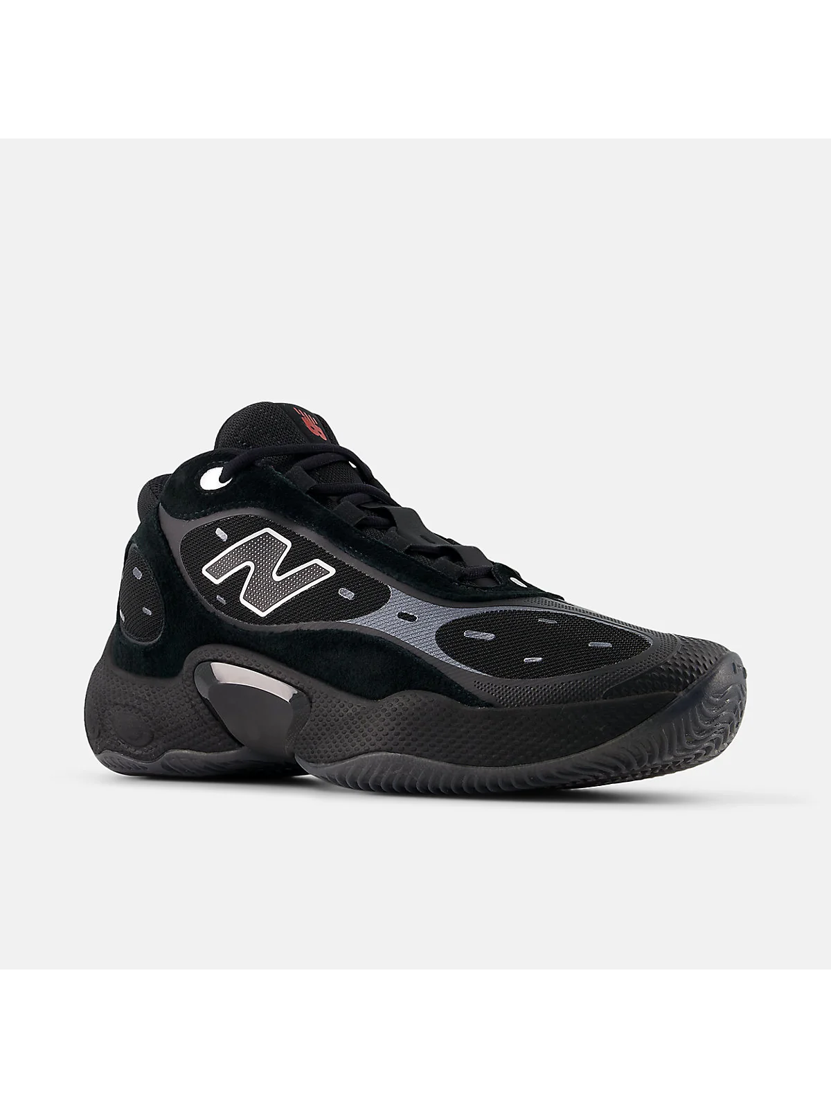 Зелёные кроссовки New Balance Fresh Foam BB V3, боковой ракурс с пяткой