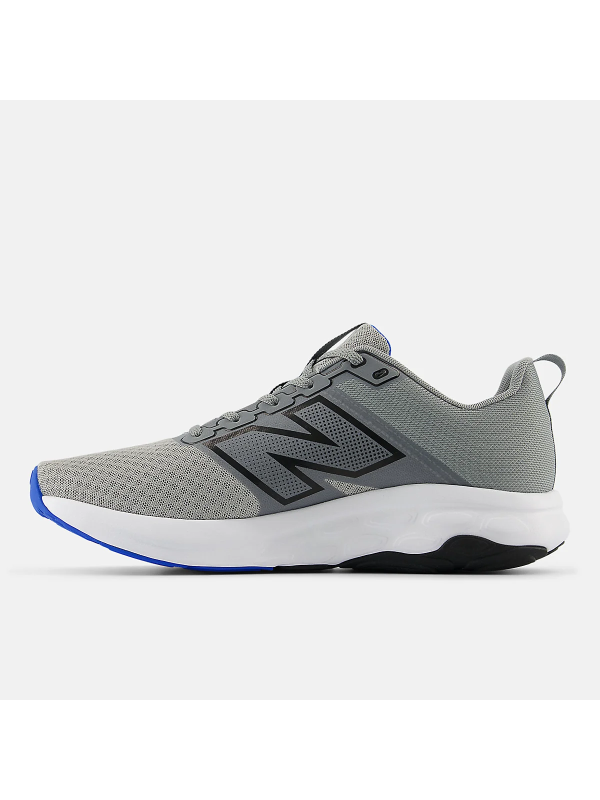 Чёрные кроссовки New Balance 460v4, вид спереди, видна форма и серые акценты.