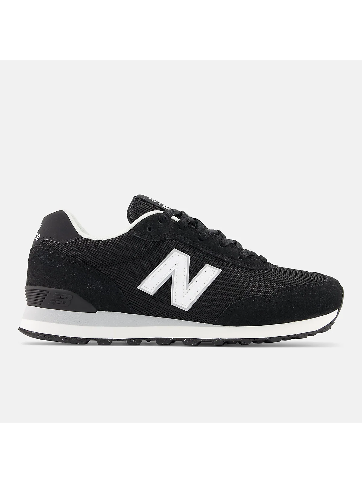 Тёмно-синие кроссовки New Balance с белым логотипом, вид сбоку