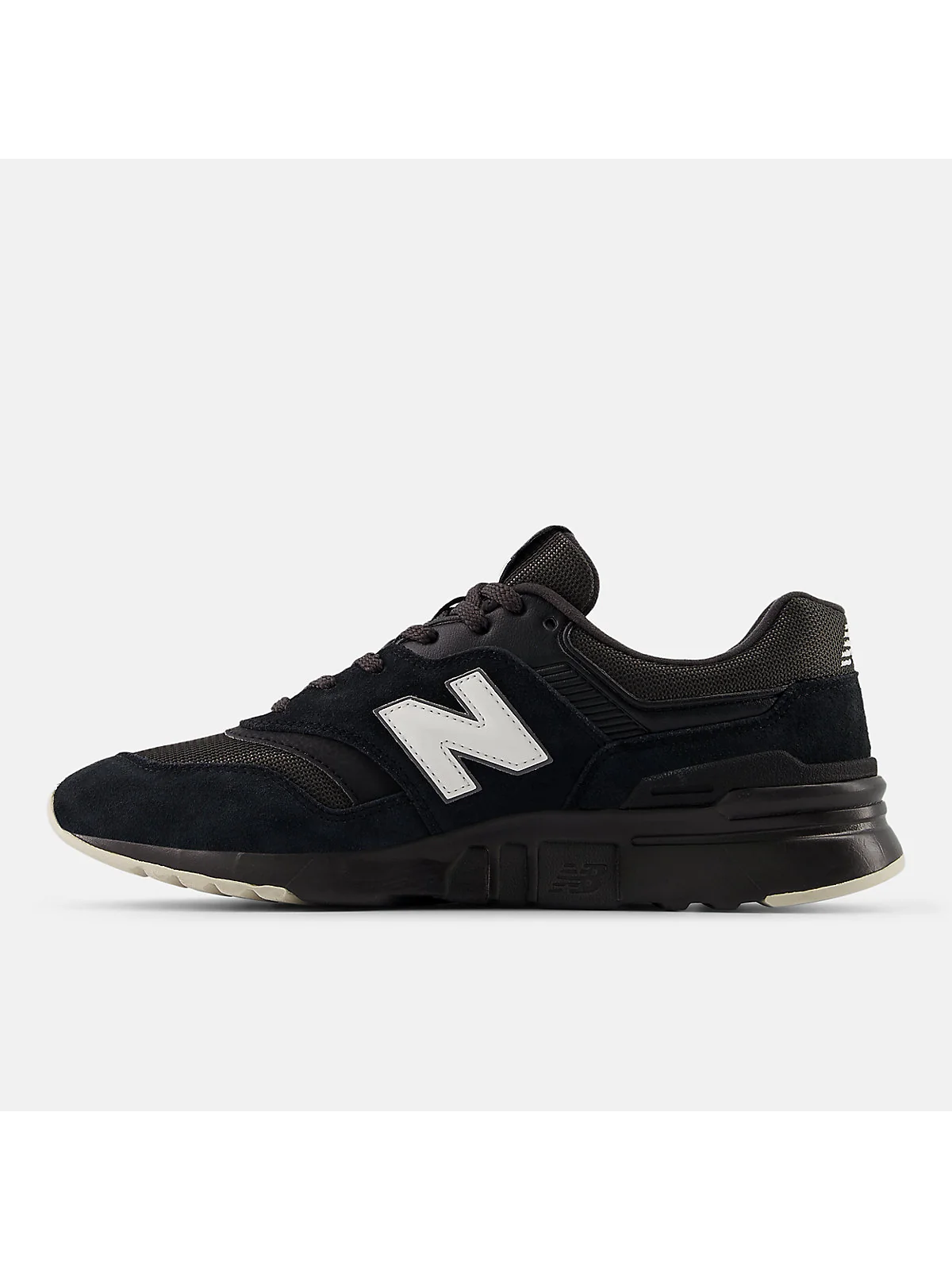 Подошва чёрно-белых кроссовок New Balance 997H, серая резина