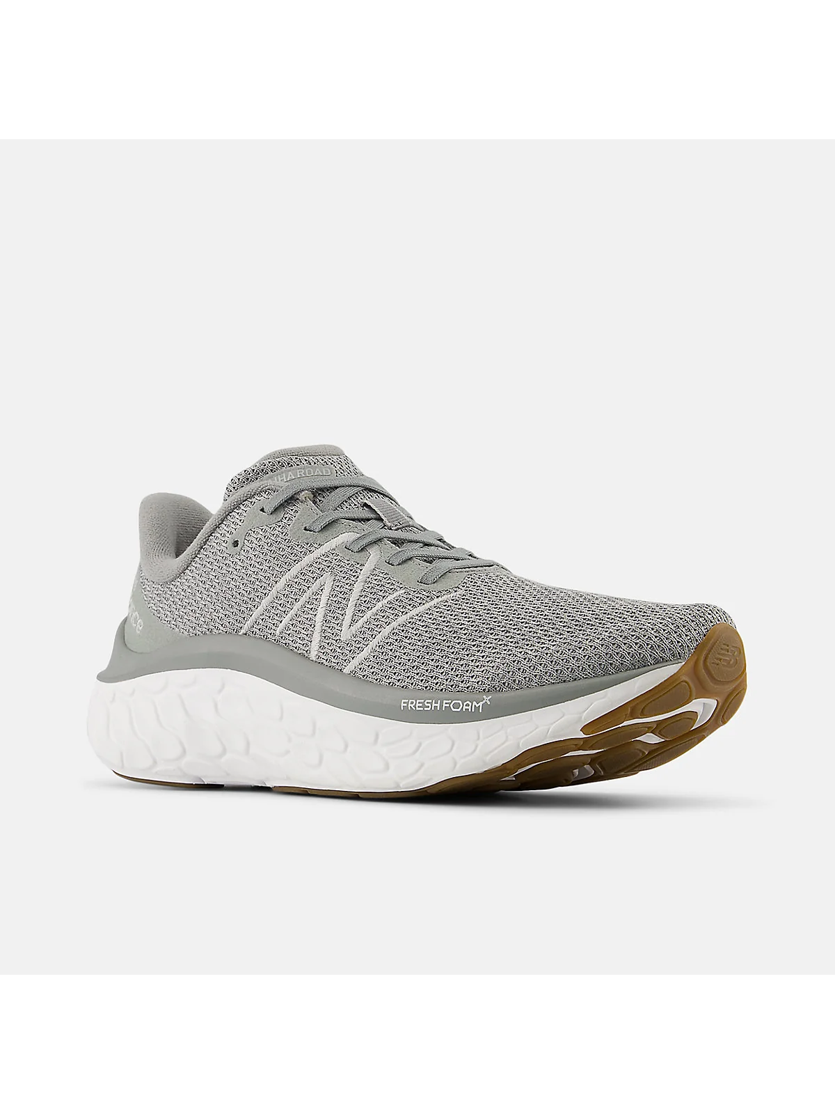 Кроссовки New Balance Fresh Foam X Kaiha сбоку, видна толстая подошва.