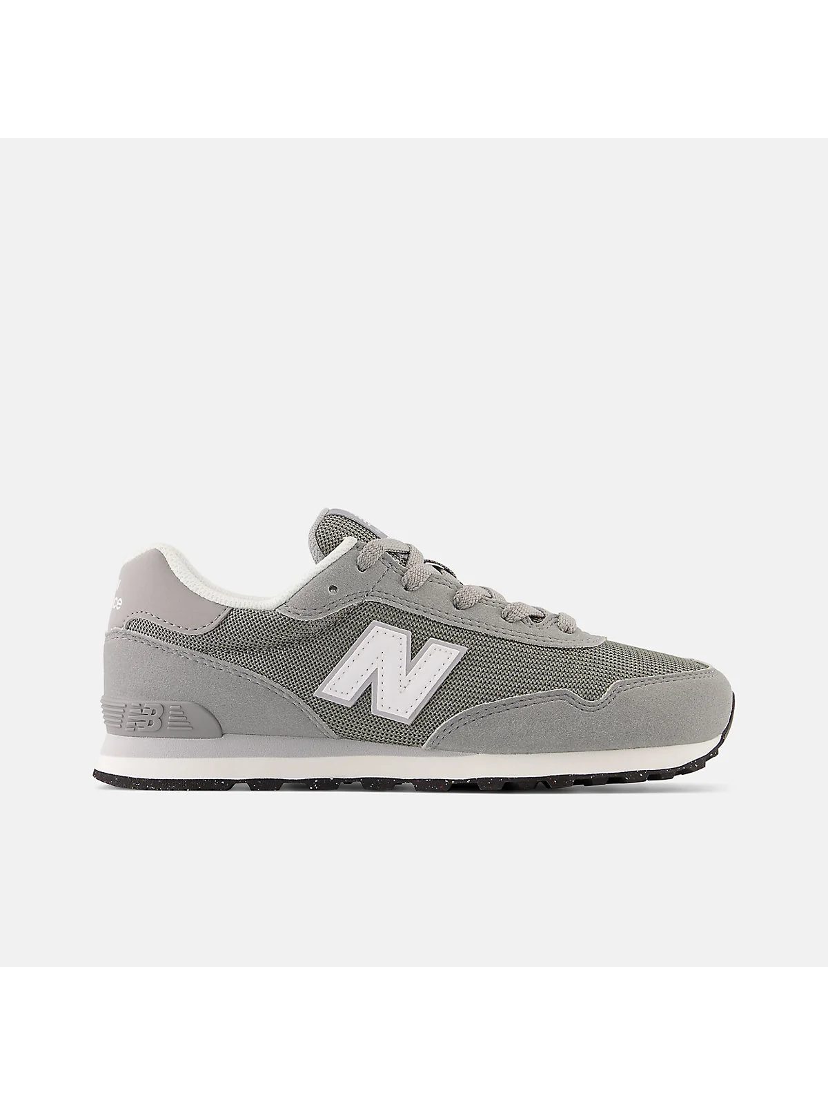 Чёрные детские кроссовки New Balance 515 с белым логотипом, вид сбоку
