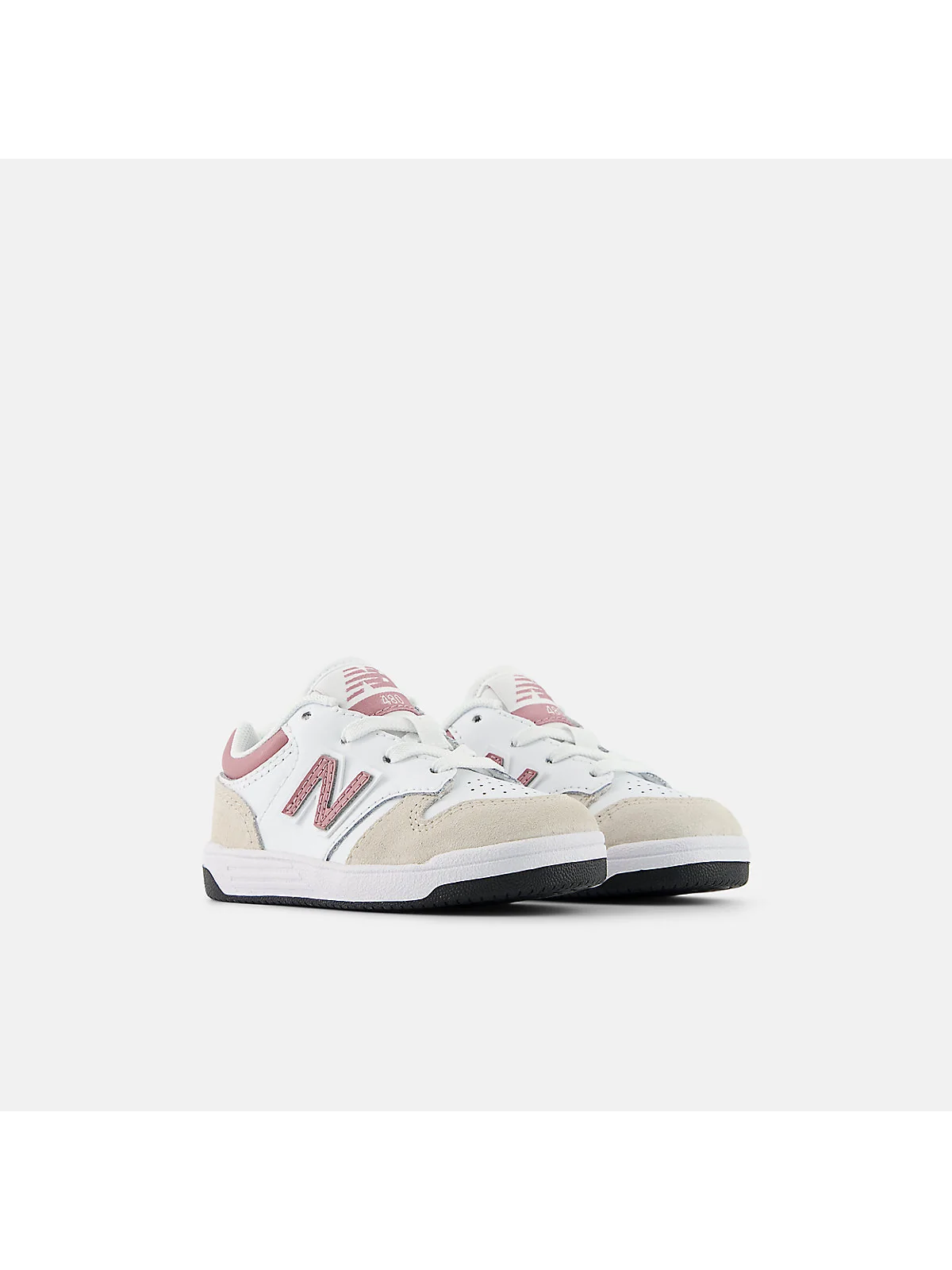 Детские кроссовки New Balance B480 белые с красными вставками, боковой вид.