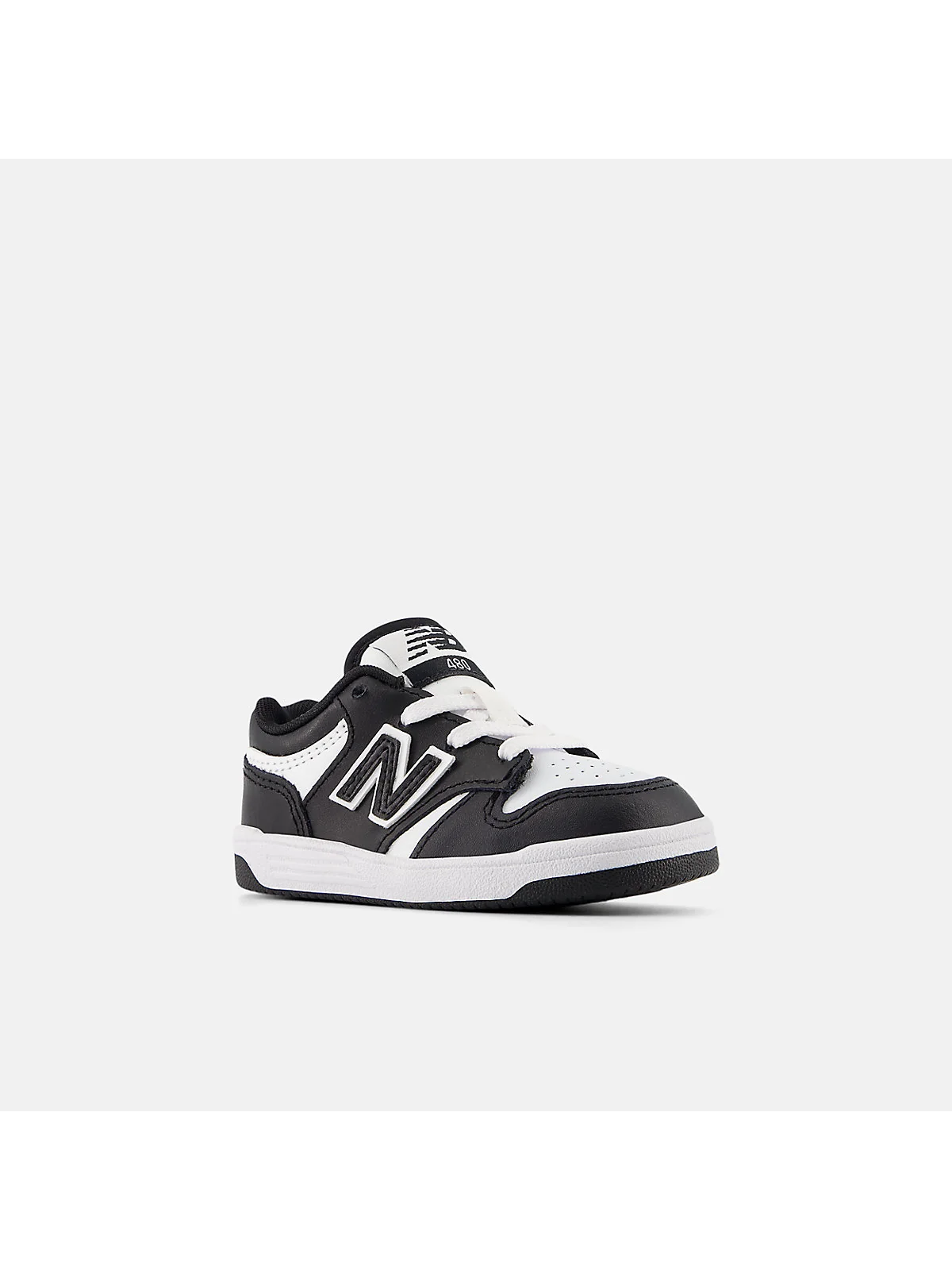 Детские кроссовки New Balance B480 песочные с белым логотипом, вид спереди