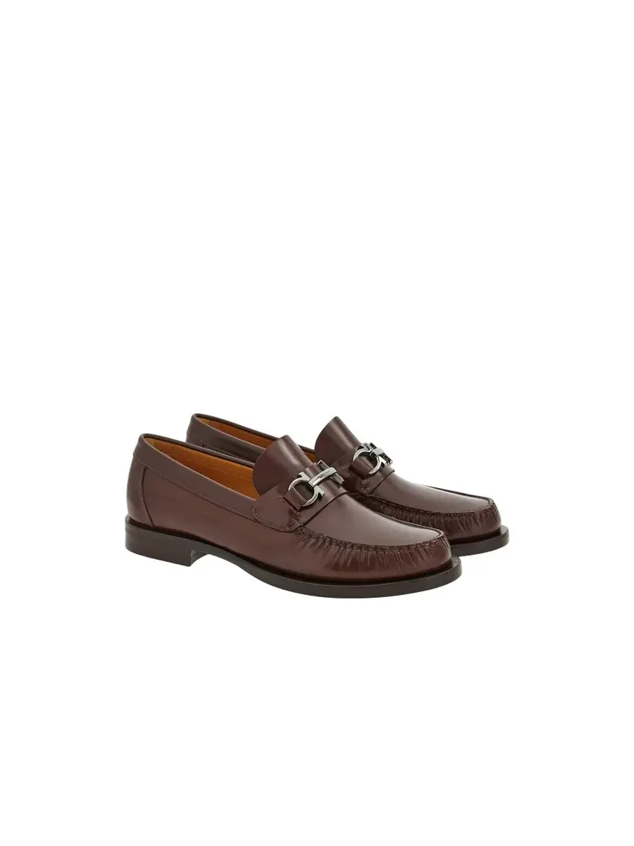 Лоферы Ferragamo Fort Gancini Horsebit — изображение 2 из 3, коричневый