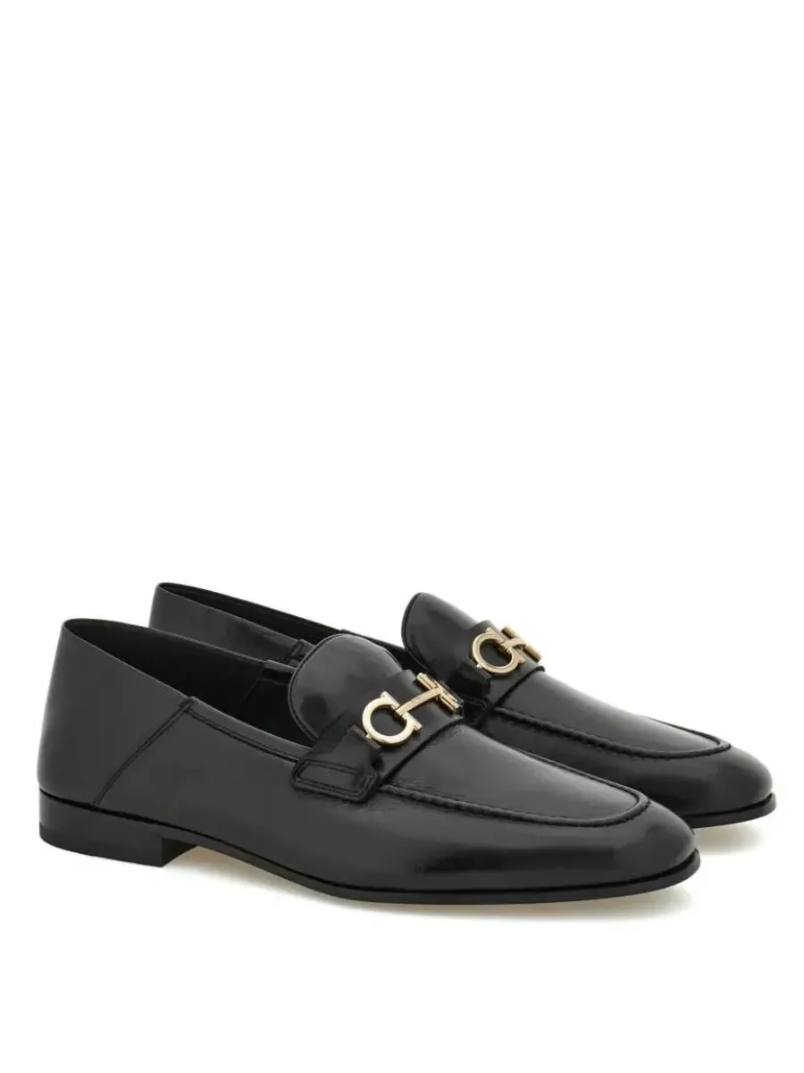 Лоферы Ferragamo Gancini Ornament Hybrid — изображение 2 из 3, черный